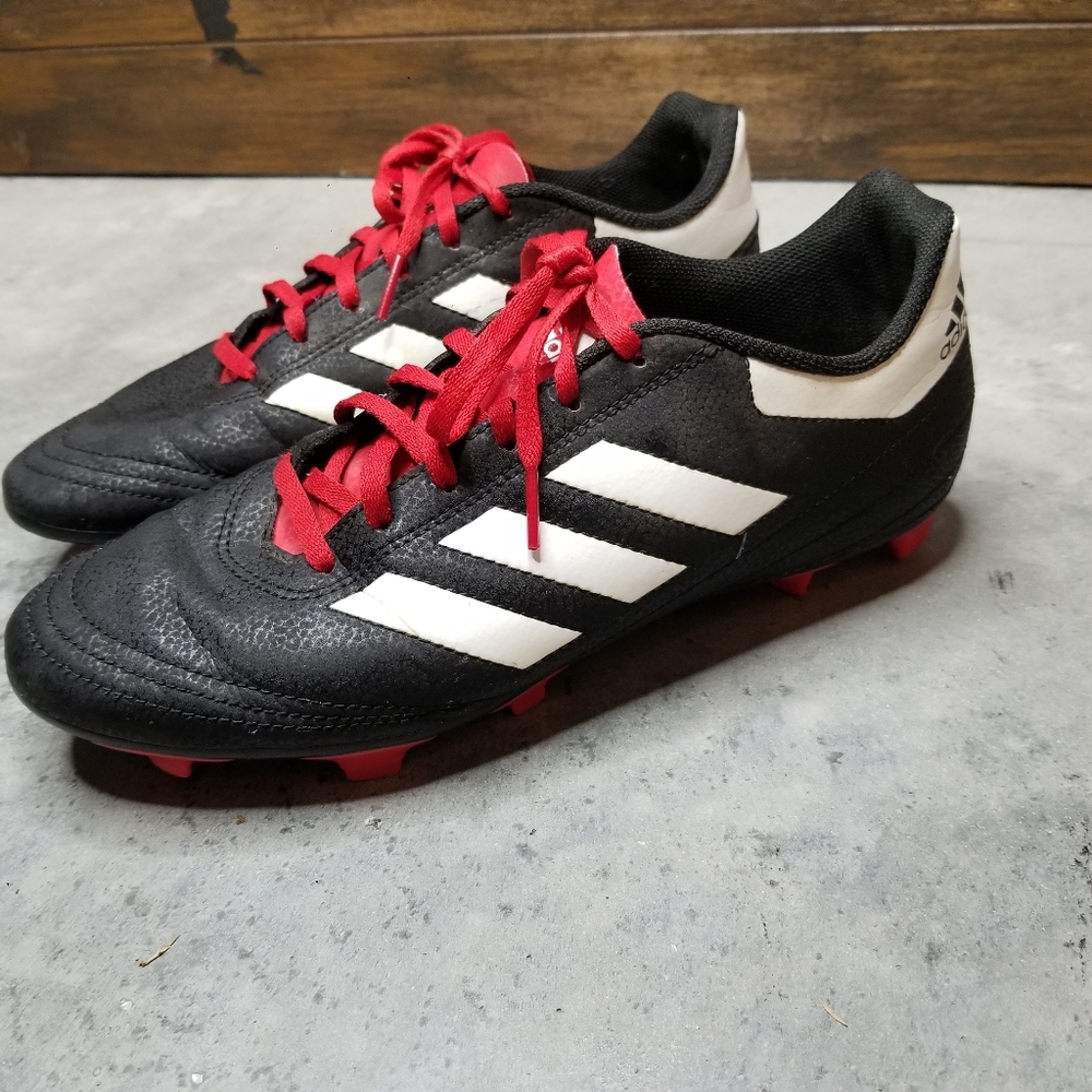 ADIDAS | Black & Red Soccer Cleats Mens Size 9